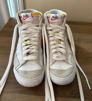 Women’s Nike Mid Blazer 77 thumbnail 1