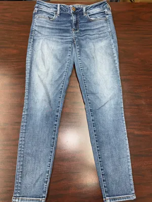 American Eagle Super Stretch Denim Jeggings Size 4 Short thumbnail 1