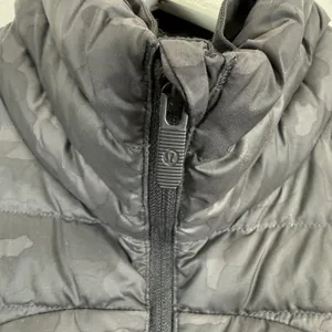 Lululemon Pack It Down Jacket Heritage 365‎ Camo Deep Coal Multi Black Size 4 thumbnail 6