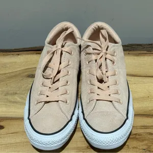 Converse Pink Suede Sneakers‎ Size 8 A36 thumbnail 4