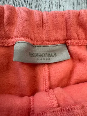Essential Coral short S thumbnail 2