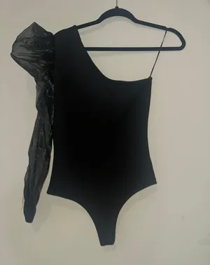 The Clothing Company One Shoulder Puff Sleeve Bodysuit thumbnail 2