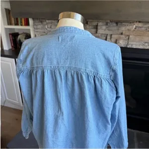 Madewell Sky Blue Button Down Shirt thumbnail 10