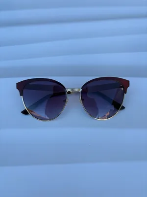 Gucci GG0074S Cat eye sunglasses gold metal frame purple gradient lenses thumbnail 4