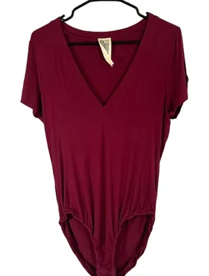 Free People Maroon V-Neck Short Sleeve Snap Closure Bodysuit Women Sz L thumbnail 1