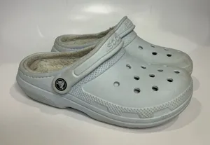Crocs originals lined light blue women’s size 6 casual cozy‎ slip on trendy thumbnail 1