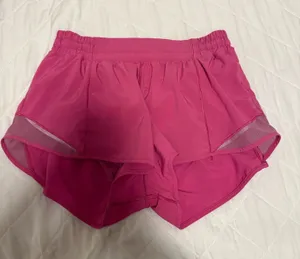 Lululemon Shorts Hotty Hot thumbnail 1