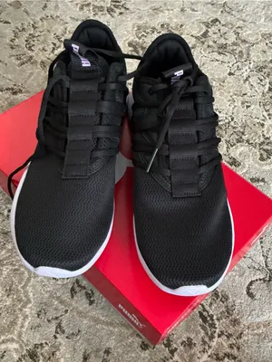 Women’s PUMA athletic sneakers 🖤 thumbnail 2