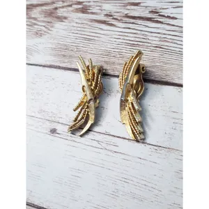 Vintage Clip On Earrings Gold Tone Statement Earrings 1.5" thumbnail 4