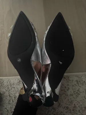 Silver kitten heels thumbnail 3