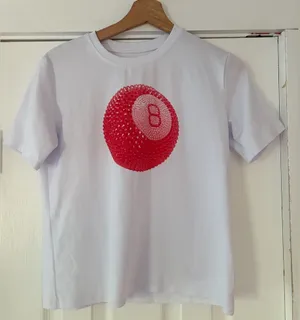 Fabumily White T-Shirt with Red 8 Ball Design‎ Size Medium EUC thumbnail 1