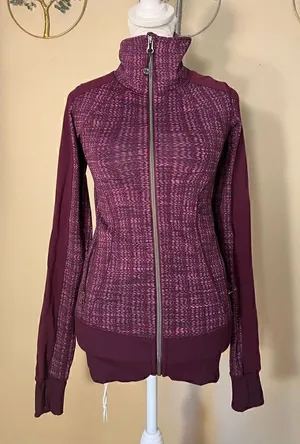 Lululemon Nice Asana Jacket Ziggy Wee August Glo / Plum Purple Size 2 thumbnail 1