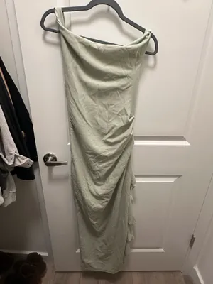 Green Formal Dress  thumbnail 3