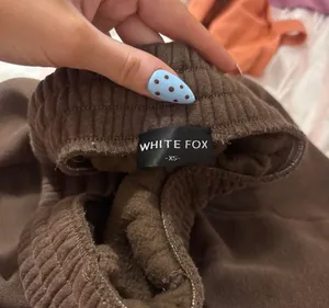 White Fox Set Boutique thumbnail 4