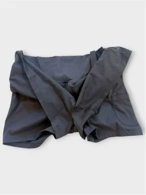 Size L Halara SoftlyZero Airy Super High Waisted 2-in-1 Yoga Shorts thumbnail 3