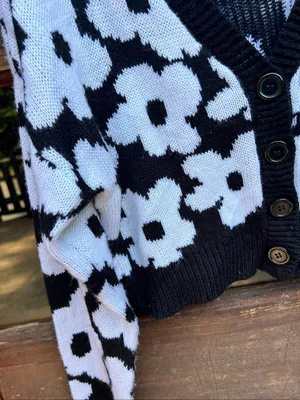 Cropped 90s Hippie Boho Floral Black & White Cardigan Sweater Tilly’s RSQ S thumbnail 2