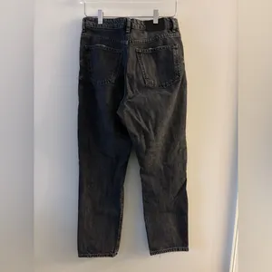 Zara The 90’s Mom Fit jeans Size 8 thumbnail 2