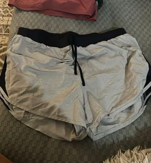Under Armour Shorts thumbnail 1
