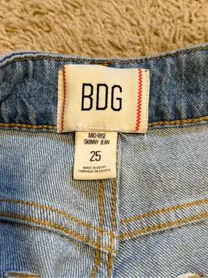 BDG Light Blue High-Rise Straight Jeans thumbnail 4