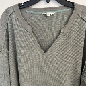 Entro Green Waffle Knit V Neck Long Sleeve M Top Shirt layer casual normcore thumbnail 2