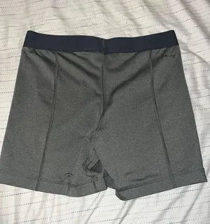Nike Pros thumbnail 2