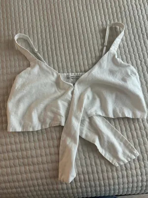 Abercrombie & Fitch Top  thumbnail 5