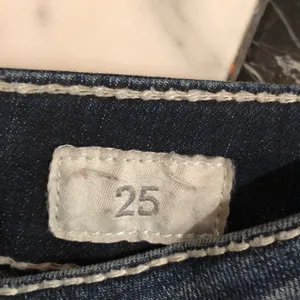 Bke cropped denim jeans thumbnail 5