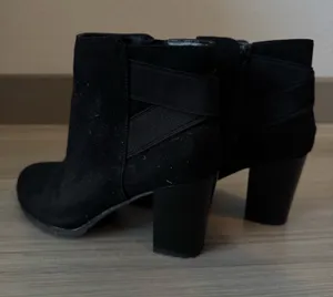 Target Booties thumbnail 1
