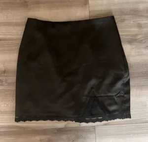 Adika Black Mini Skirt  thumbnail 1
