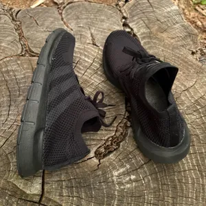 adidas Swift Run Core Black Men’s Shoes Size 10 thumbnail 6