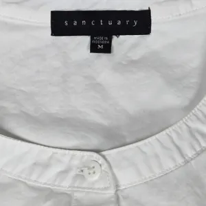 Sanctuary Danni White Embroidered Floral‎ Button Front Blouse Top Size M thumbnail 5