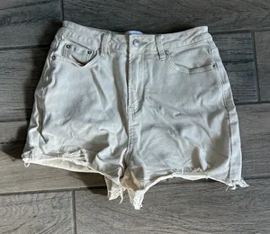 Princess Polly Cream Distressed Women Shorts thumbnail 1