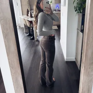 Brown Pacsun High Rise Denim (Size 23) thumbnail 3