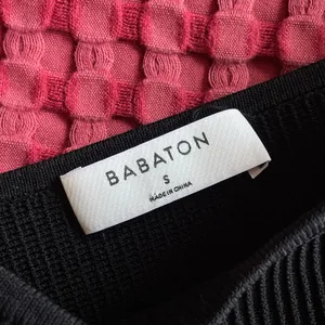 Aritzia Babaton Black Knit Cropped Cami Tank Top Women’s Size S Stretch thumbnail 5