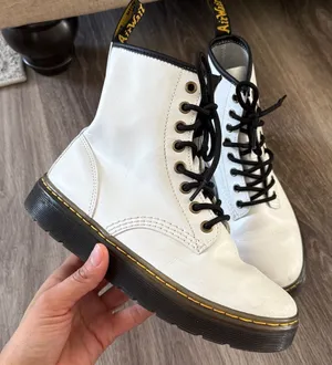 Dr. Martens Boots Size 6 Lace Up White and Black Leather Zavala Airwait Unisex thumbnail 1