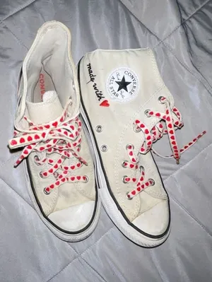 Converse Chuck Taylor High Top – Custom Heart “Love” Design – Women’s 6 / Men’s thumbnail 1