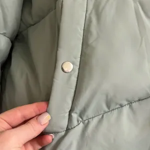 ✨Maralyn & Me Juniors' Cropped Puffer Teal Sz XL Coat✨ thumbnail 9