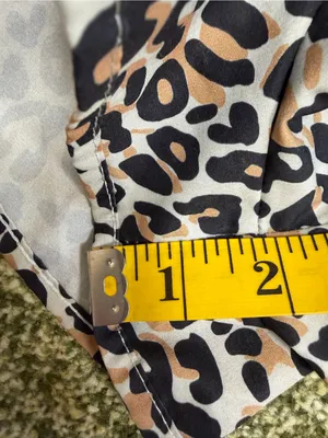 Blooming jelly mid rise leopard prints athletic shorts thumbnail 4