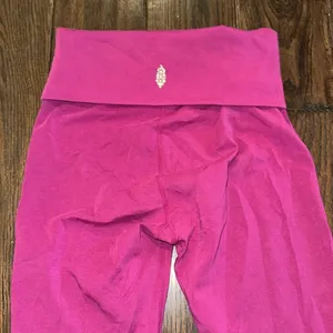 FREE PEOPLE movement pink leggings size xSmall thumbnail 6