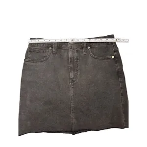 Madewell Stretch Denim Straight Mini Skirt in‎ Ashcraft Wash: Raw-Hemmed Edition thumbnail 6