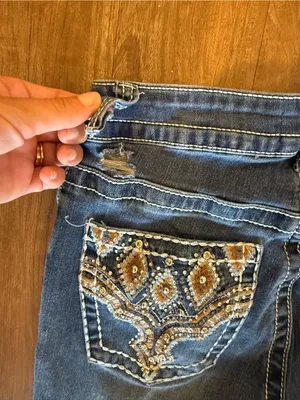 Legend Y2K Embellished Slight Flare Jeans Size 7 thumbnail 6