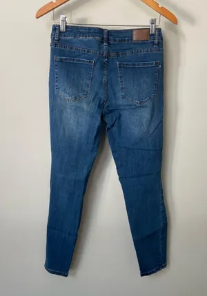 Kelly Classic Skinny Jeans thumbnail 2