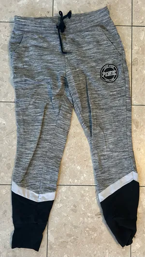 PINK Victoria's Secret Sweatpants thumbnail 1