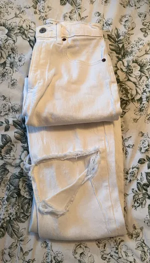 Abercrombie Curve Love Straight Jeans 25L thumbnail 1