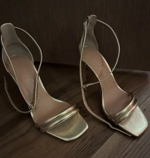 Chinese Laundry Gold Strappy Heels thumbnail 1