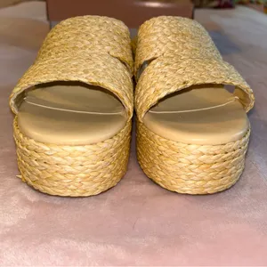 Wild Pair Niftyy woven espadrille beige heeled wedge size 8.5 open toe thumbnail 2