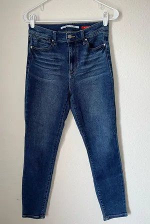 Celebrity Pink Jeans Skinny High-Rise thumbnail 1
