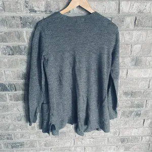 Old Navy sweater with pockets thumbnail 4