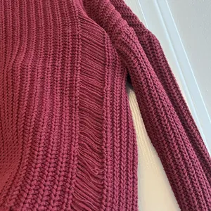 Express Maroon Turtleneck Sweater. In good Condition. Soft & Cozy. Size S. thumbnail 4