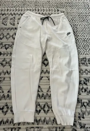 Men’s Nike Sweatpants Tech thumbnail 1